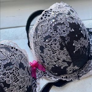 NWOT VS Dream Angels Lined Demi Bra